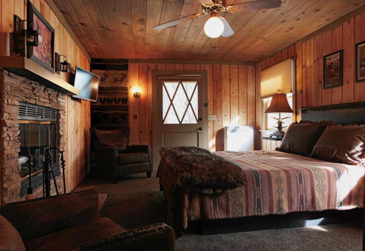 Silver Pines Lodge Idyllwild Exterior photo